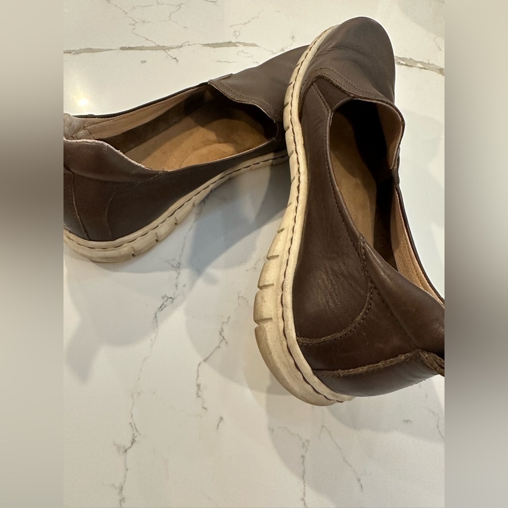 Born Leather Slip On Brown Shoes 9